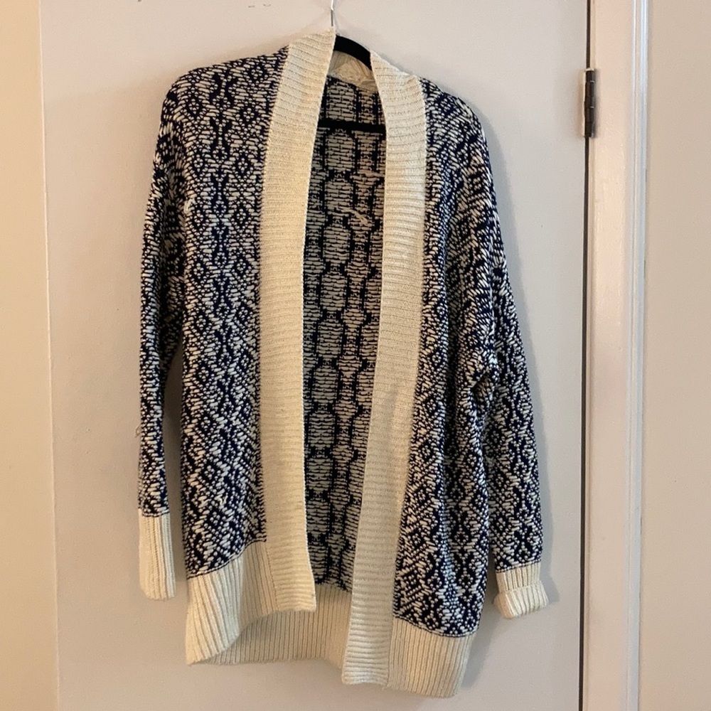 Cardigan sweater
